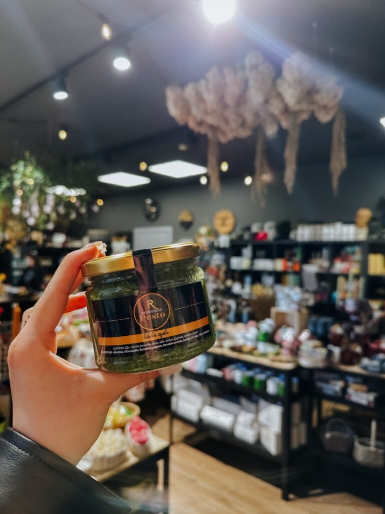 Instagram post from restoransrezidence. This post is in position 4.